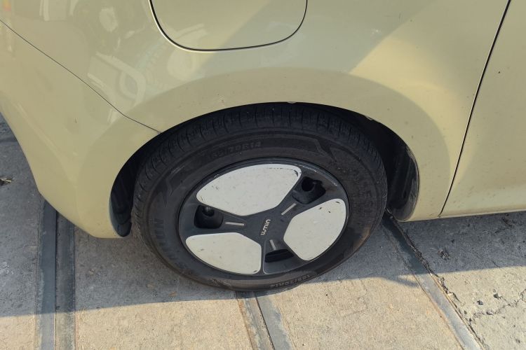 Used CHANGAN NEVO Lumin 2022 301km Honey-Sweet Version Left Front Wheel Hub