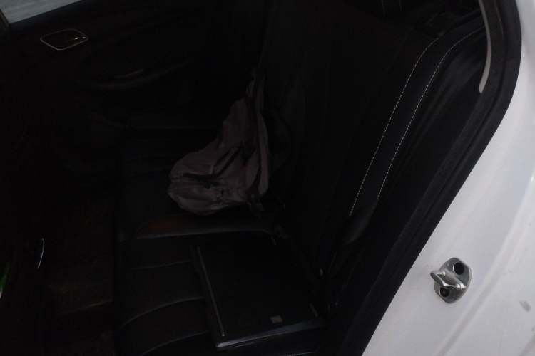 Used Roewe i5 2020 1.5L Automatic 4G Connect Luxury Flagship Edition