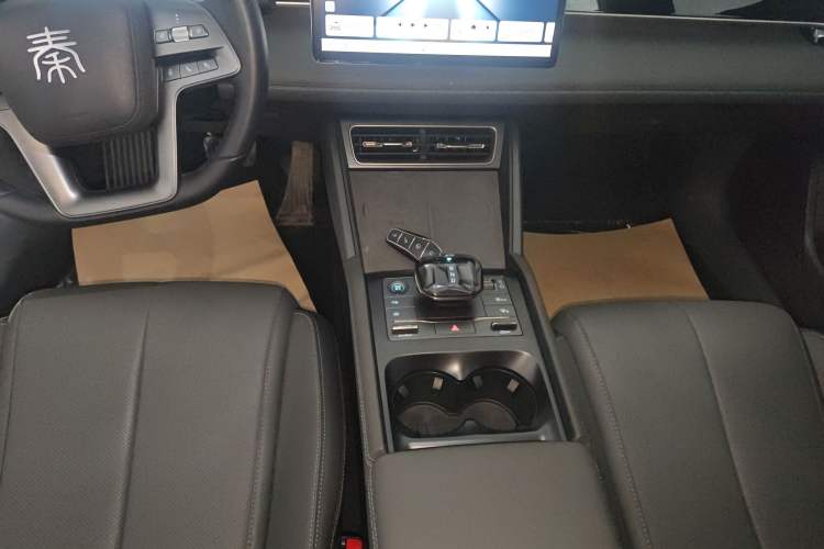 Used BYD Qin L 2025 DM-i Smart Drive 120KM Superior Model
