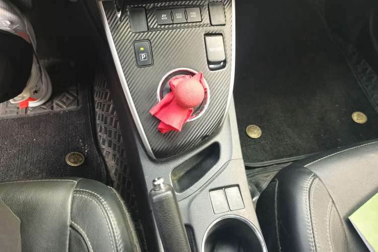 Used Toyota Corolla 2017 Revised Dual-Engine 1.8L E-CVT Elite Edition