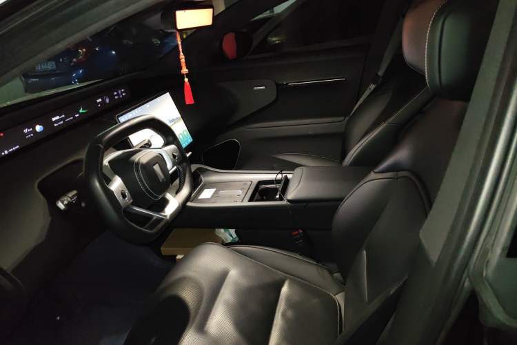 Used Avatr 12 2024 Updated Version 700 Three-Laser Rear-Wheel Drive Luxury Edition
