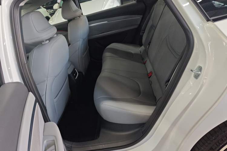 Used XPeng MONA M03 2025 600 with Ultra-Long Range Max Left Rear Seat