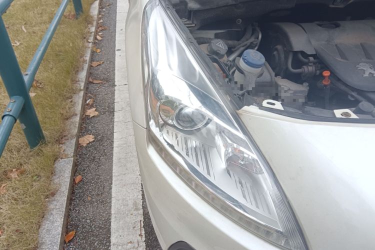 Used Peugeot 3008 2015 2.0L Automatic Trend Edition
