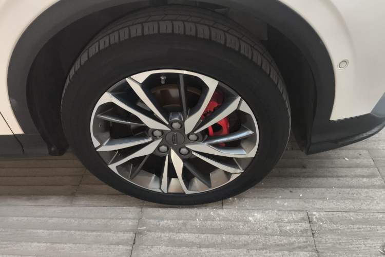 Used Geely Auto Coolray 2019 Sport Version 260T DCT Battle 48V Mild Hybrid China VI Standard
