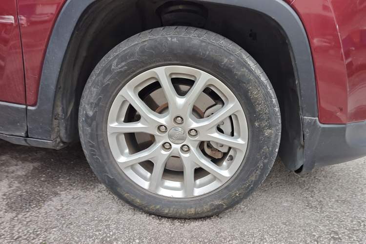 Used Jeep Cherokee 2016 2.0L Superior Edition
