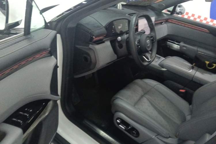 Used Zeekr 7X 2025 75 kWh Rear-Wheel Drive Intelligent Driving Version
