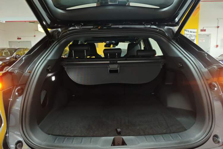 Used Oshan Z6 New Energy 2023 ZhiDian iDD 150KM Flagship PLUS Smart Parking Edition