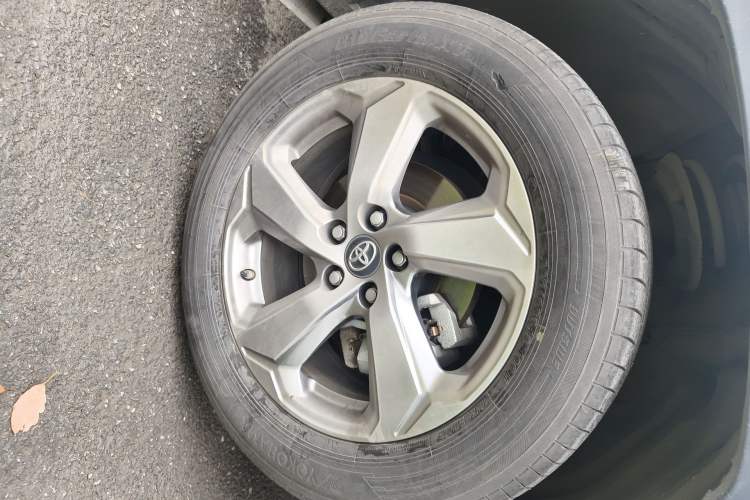 Used Toyota RAV4 2021 2.0L CVT Two-Wheel Drive Fashion PLUS Edition
