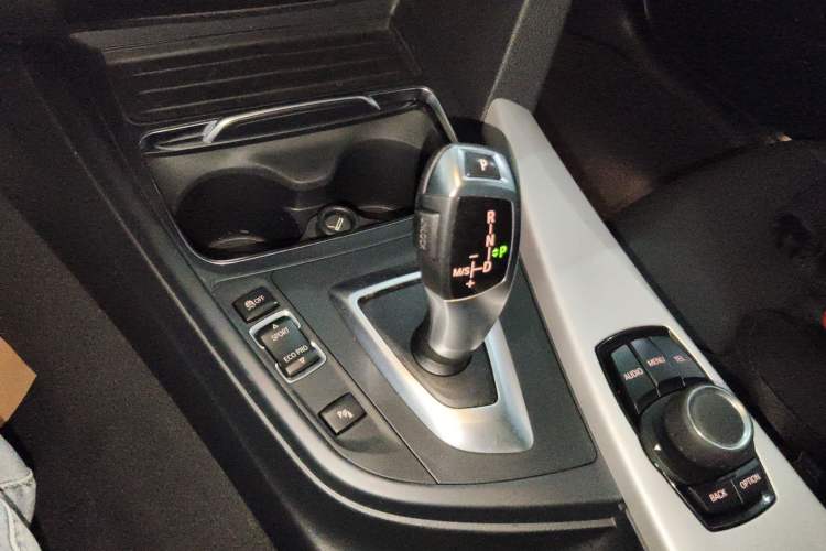 Used BMW 3 Series 2016 320Li Ambition Model