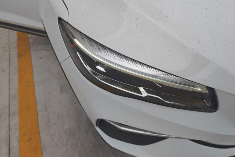 Used Geely Auto Emgrand S 2021 1.4T CVT Prestige Edition Right Front Headlight