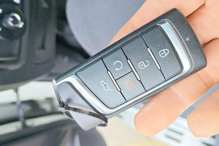 Used GAC Trumpchi GS8 2017 320T Two-Wheel Drive Luxury Smart Connectivity Version (7 Seats)
