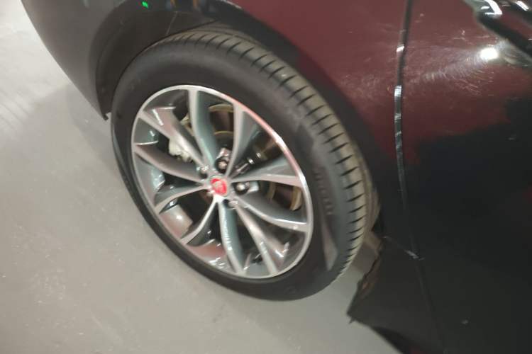 Used Jaguar XFL 2023 XFL 2.0T P250 Two-Wheel-Drive Elite Sport Edition