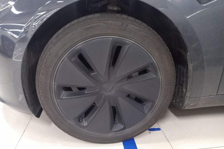 Used Tesla Model 3 2025 Rear-Wheel-Drive Version Left Front Wheel Hub