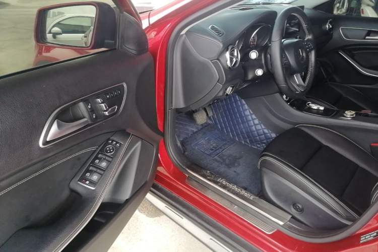 Used Mercedes-Benz GLA 2018 GLA 200 Fashion Model