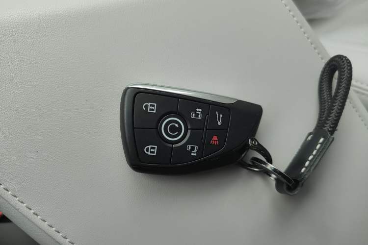 Used Buick GL8 2025 Lu Zun Deluxe Edition