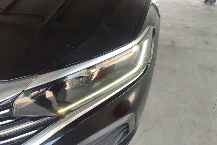 Used Volkswagen Passat 2022 280TSI Business Edition Left Front Headlight