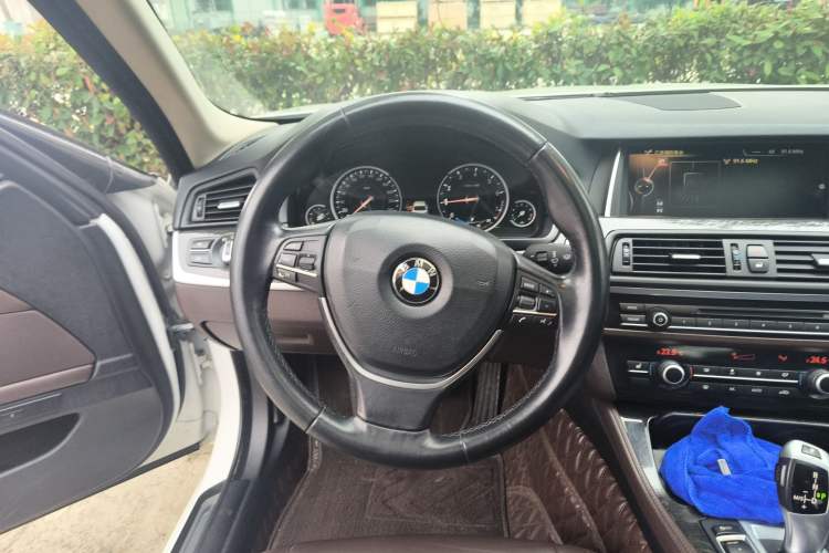 Used BMW 5 Series 2017 525Li Luxury Design Package
