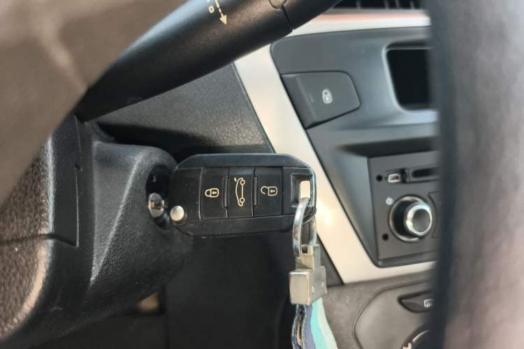 Used Peugeot 301 2014 1.6L Automatic Comfort Edition
