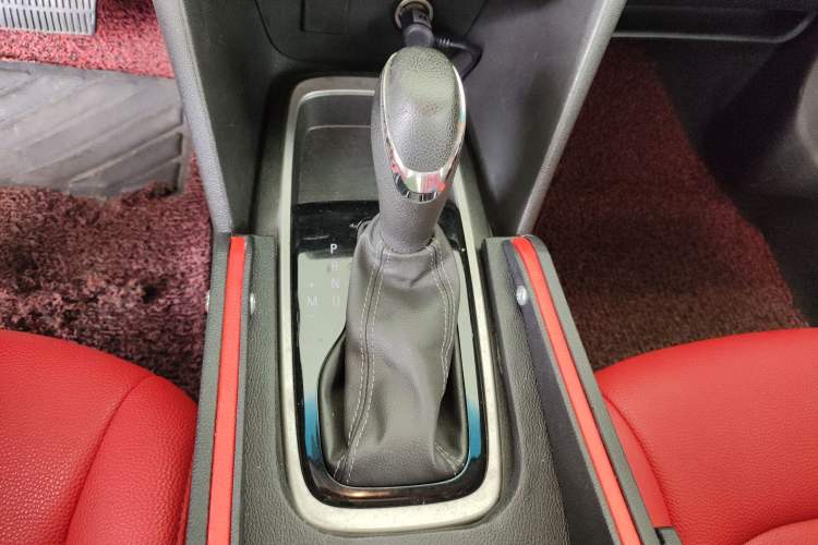 Used Chevrolet Cavalier 2019 320 Automatic Enjoyment with Sunroof Gear Lever