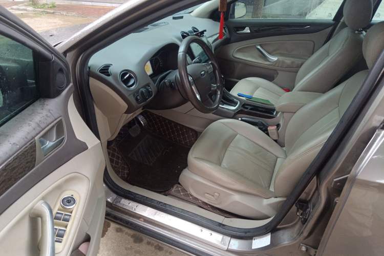 Used Ford Mondeo 2011 2.0L GTDi 200 Fashion Edition