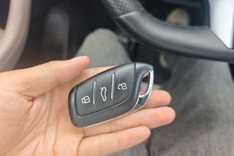 Used MG ES5 2025 525max Rear-Drive Intelligent Driving Version Vehicle Key