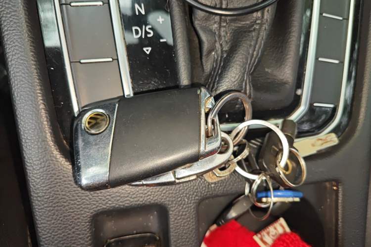 Used Volkswagen Magotan 2018 330TSI DSG Luxury Model Vehicle Key