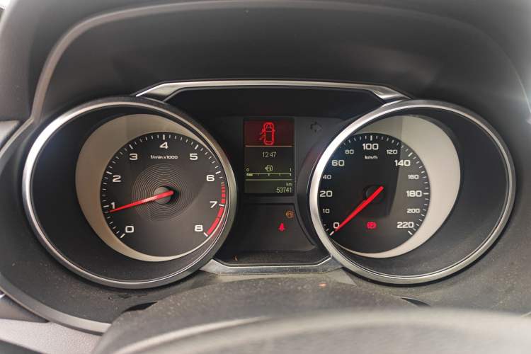 Used MG GS 2019 20T Manual Luxury Edition with Xenon Lights Instrument Cluster