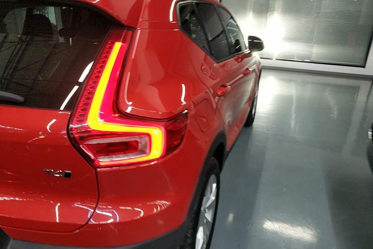 Used Volvo XC40 2021 T4 4x4 SmartDrive Fashion Edition
