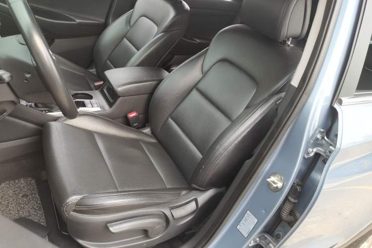 Used Hyundai Tucson 2015 1.6T Dual-Clutch Two-Wheel-Drive Smart Model Left Front Seat