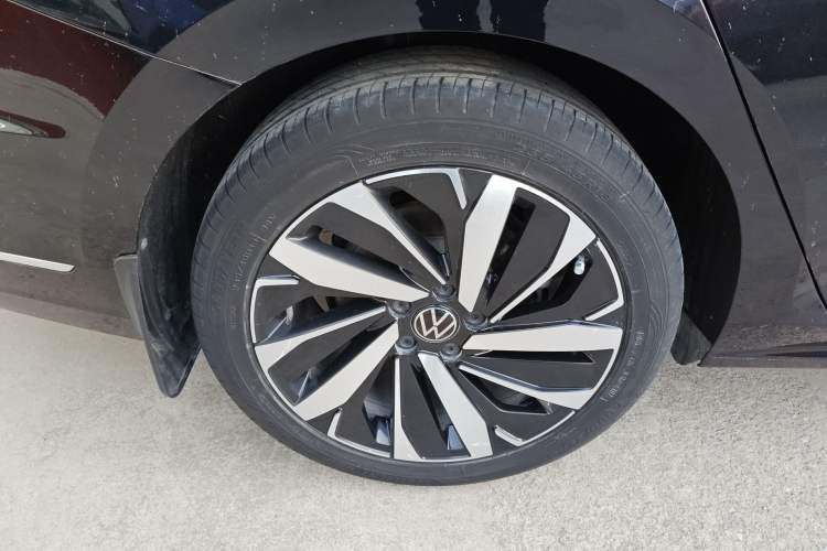 Used Volkswagen Passat 2022 330TSI Starry Luxury Edition
