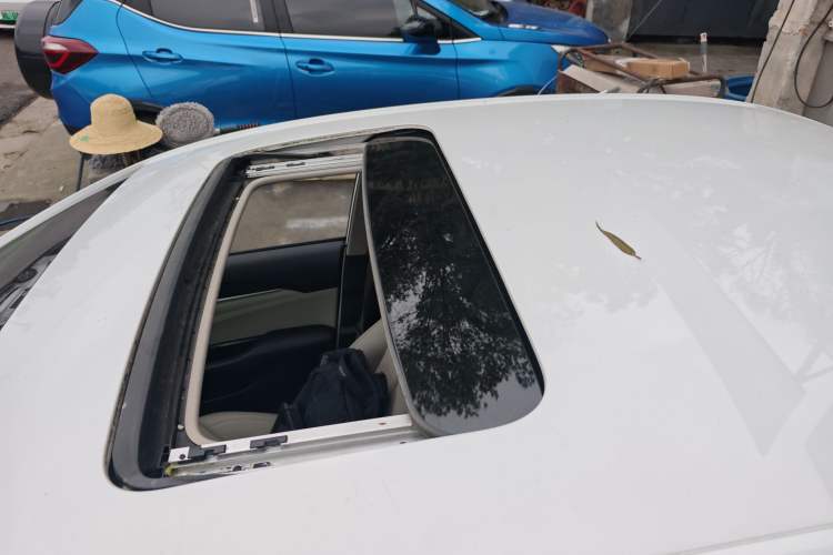 Used Buick GT 2016 15N Automatic Elite Edition Roof