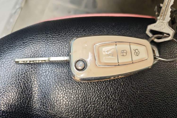 Used Ford Focus 2012 Sedan 1.6L Automatic Comfort Model
