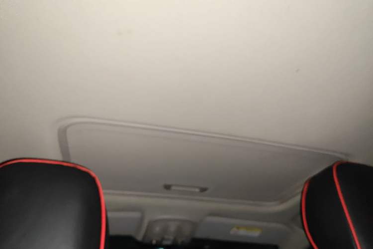 Used Citroen C4 Sega 2016 1.6L Automatic Luxury Model Headliner