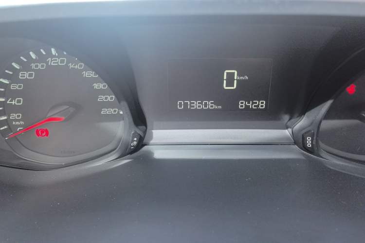 Used Peugeot 308 2018 1.6L Manual Fashion Edition