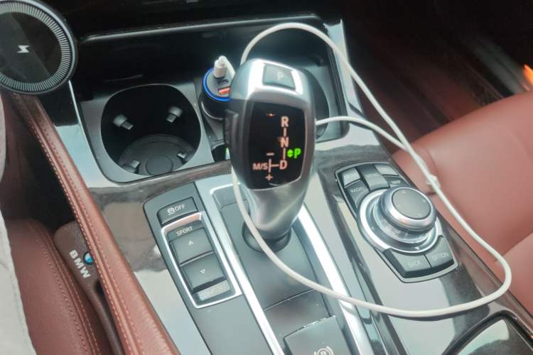 Used BMW 5 Series 2017 525Li Leading Model Gear Lever