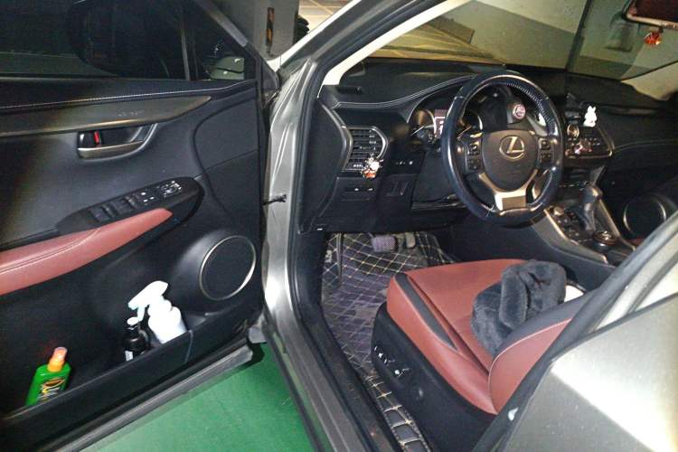 Used Lexus NX 2015 300h Front-Drive Fēngshàng Edition
