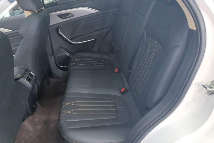 Used Bestune T77 2023 1.5T Automatic Luxury Model Left Rear Seat