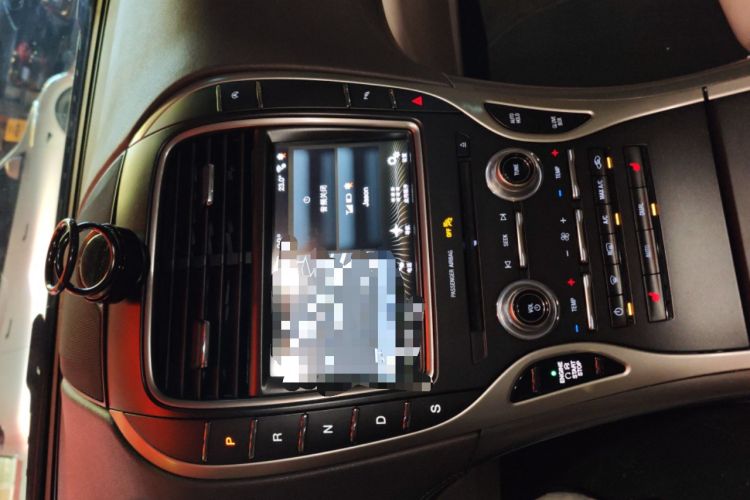 Used Lincoln MKX 2017 2.0T Two-Wheel Drive Deluxe Edition Audio And AC Panel