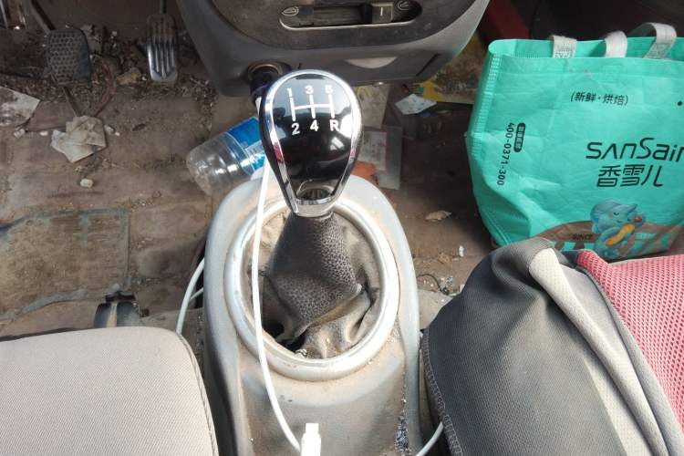 Used BAIC Weiwang 306 2011 1.3L Comfort version 7 seats
