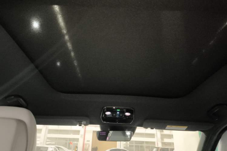 Used Nio ES8 2020 580 km Range Six-Seater Version Headliner