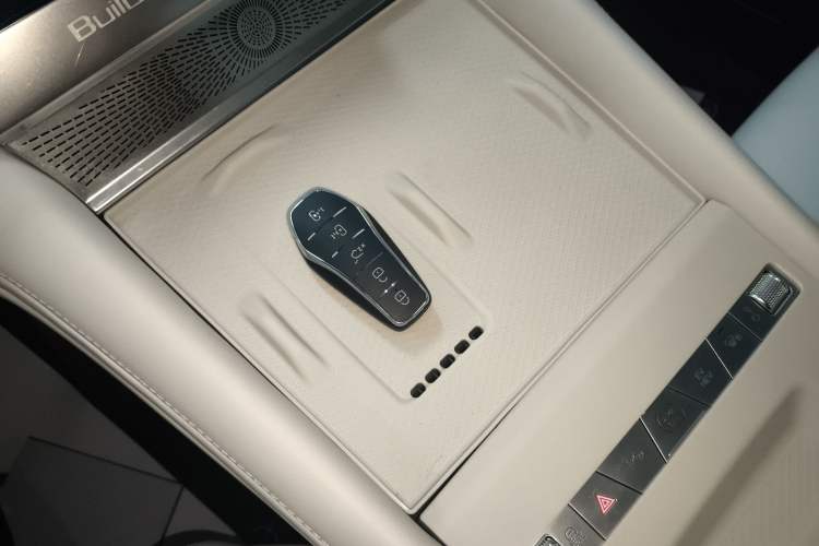 Used BYD Xia 2025 DM-i 1.5T 180km Excellence Model