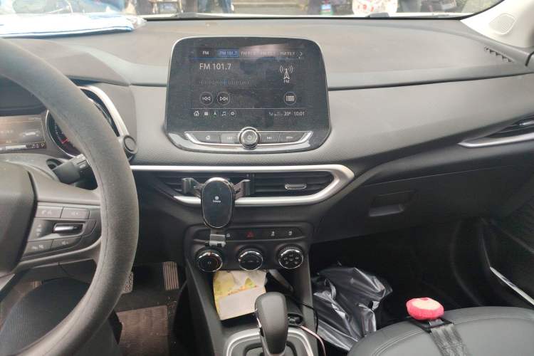 Used Chevrolet Trax 2019 Redline 325T Automatic Fun Edition China VI Standard