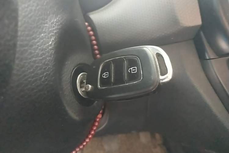 Used Hyundai Verna (older generation) 2017 1.4L Manual Huancai Edition China V Standard
