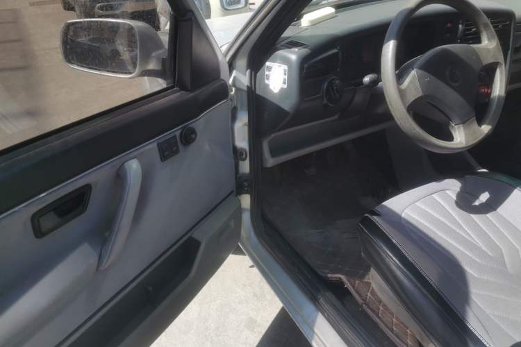 Used Volkswagen Jetta 2010 1.6L Partner
