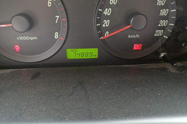 Used Hyundai Elantra 2011 1.6L Manual Comfort Version
