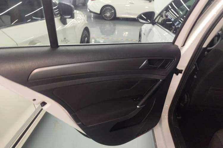 Used Volkswagen Golf 2019 1.8TSI Travel Edition