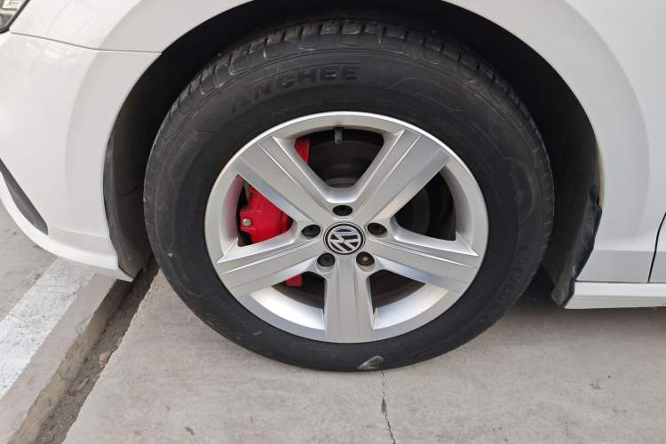 Used Volkswagen Lamando 2021 230TSI DSG Fashion Edition
