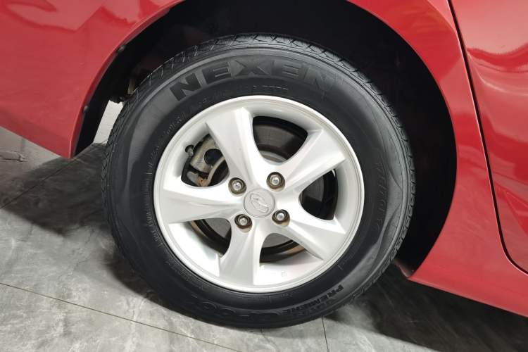 Used Hyundai Verna (older generation) 2014 1.4L Automatic Leading-Edge GLX