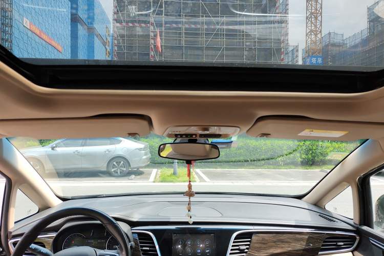 Used Buick GL8 2018 ES 28T Luxury Model China VI Standard Headliner