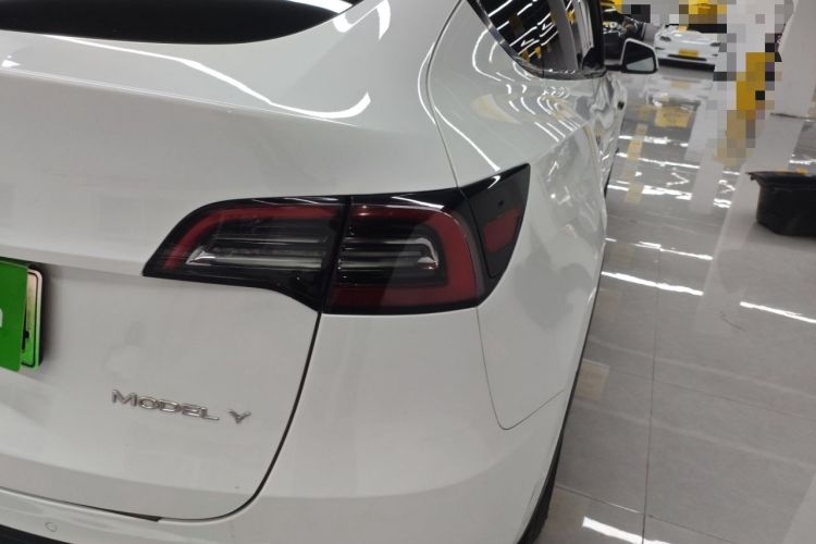 Used Tesla Model Y 2021 Long-Range All-Wheel-Drive Version
